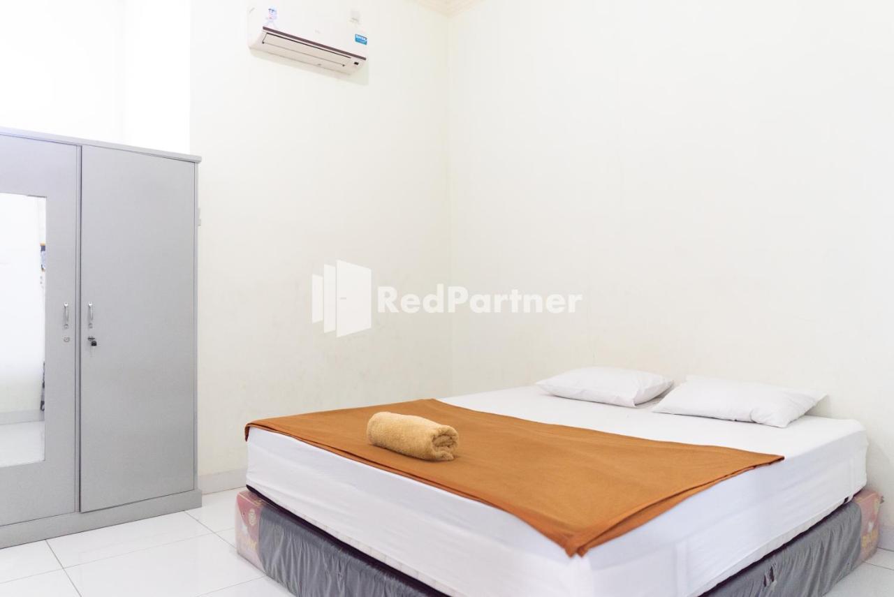 Wisma Aini Syariah Mitra Reddoorz Бандар-Лампунг Экстерьер фото