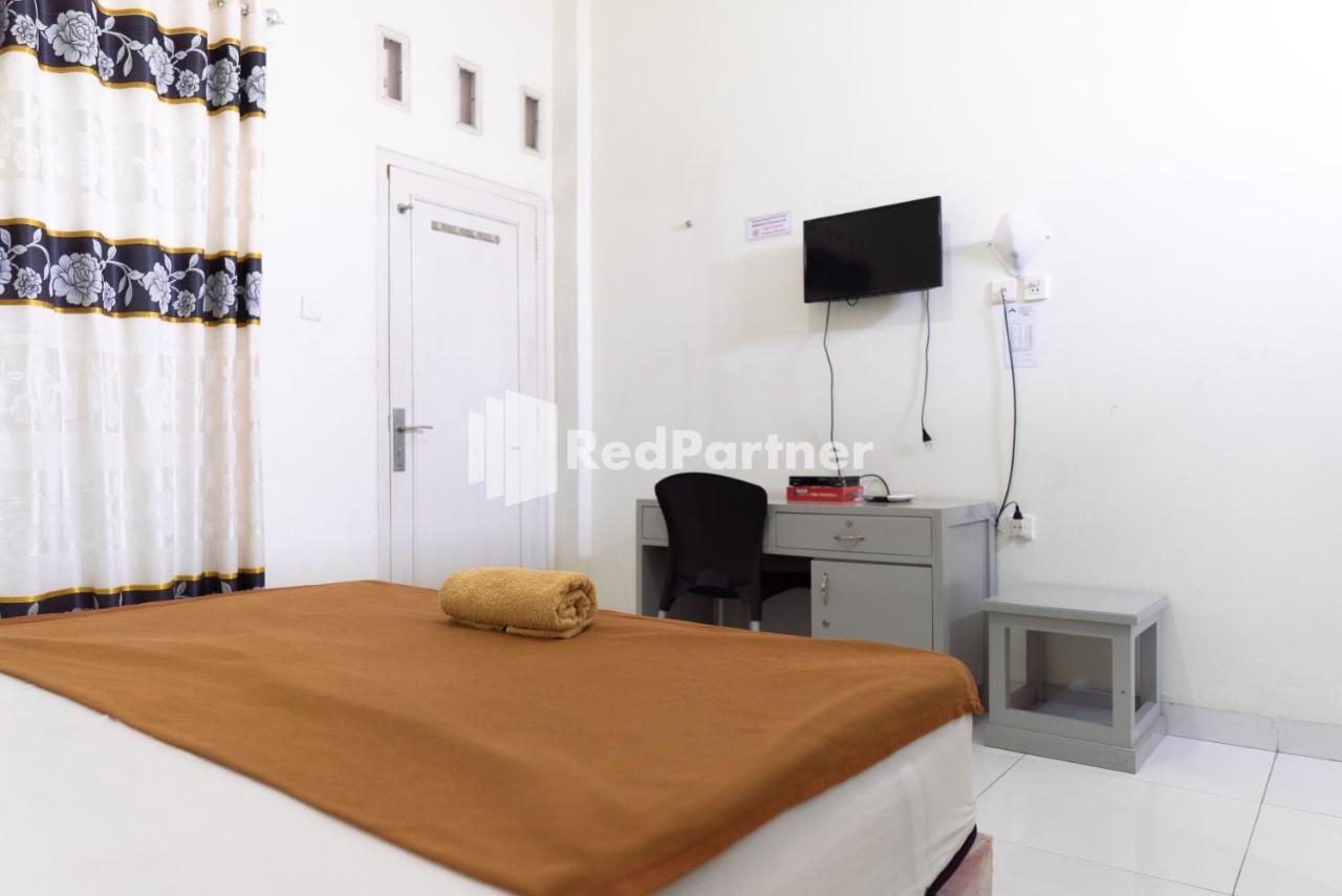 Wisma Aini Syariah Mitra Reddoorz Бандар-Лампунг Экстерьер фото