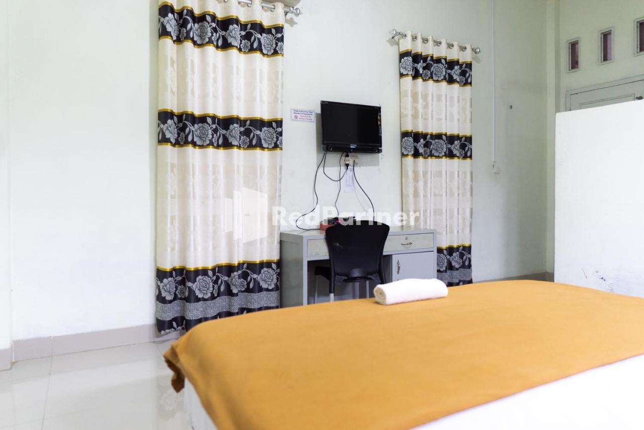 Wisma Aini Syariah Mitra Reddoorz Бандар-Лампунг Экстерьер фото