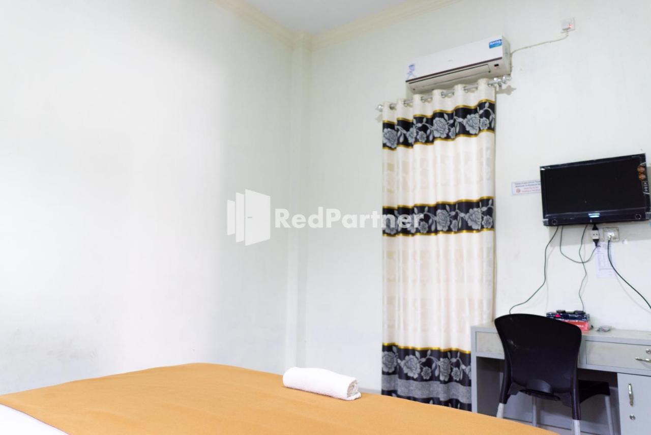 Wisma Aini Syariah Mitra Reddoorz Бандар-Лампунг Экстерьер фото